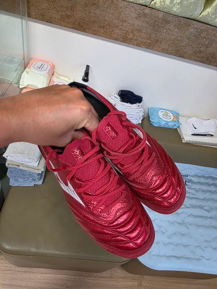 mizuno ミズノ モレリア NEO ネオ サラ サッカーシューズ 245 出品