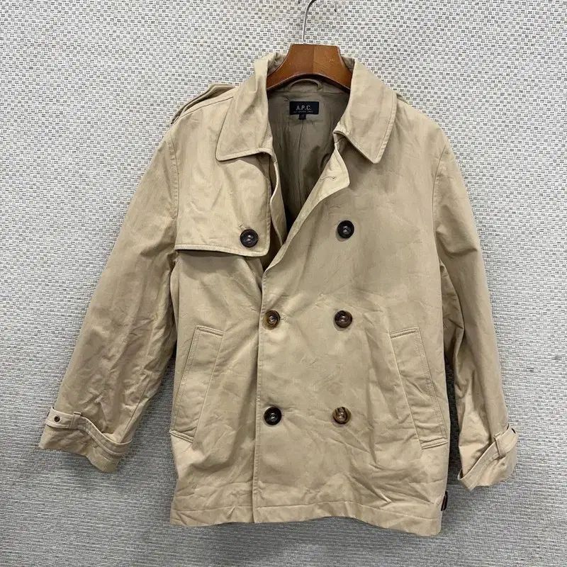 A.P.C. アーペーセー ショート トレンチ コート M D09604