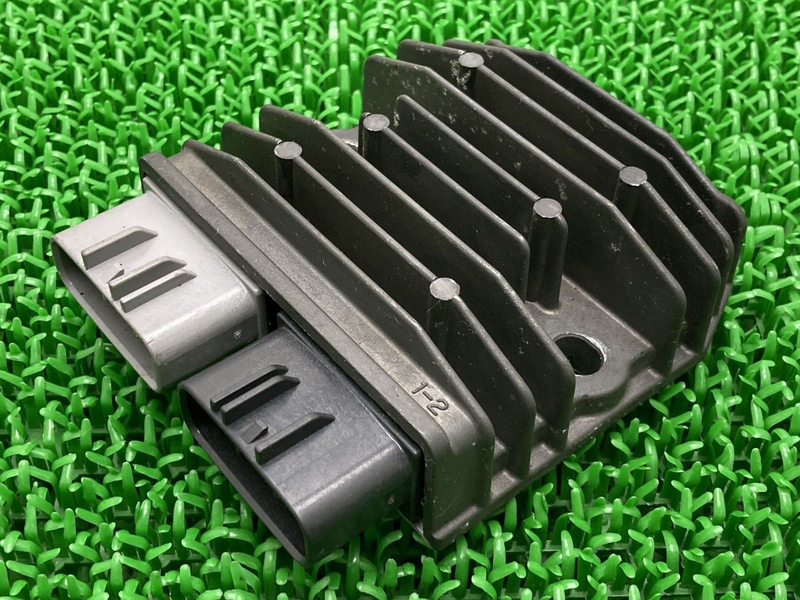 MT-07 レギュレター ヤマハ 純正 中古 RM07J MT07 ボルト BOLT レギュレータ vX 6,391円