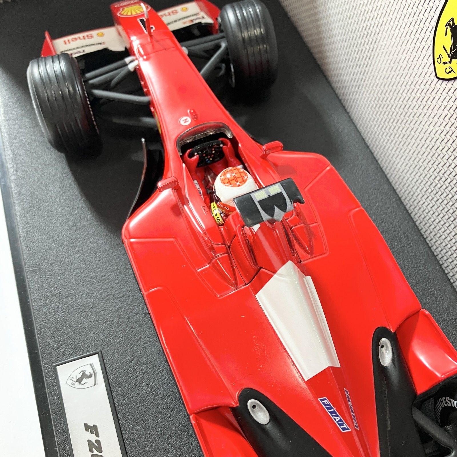 ☆ ホットウィール 1/18 フェラーリ F2001 ミハエルシューマッハ 2001