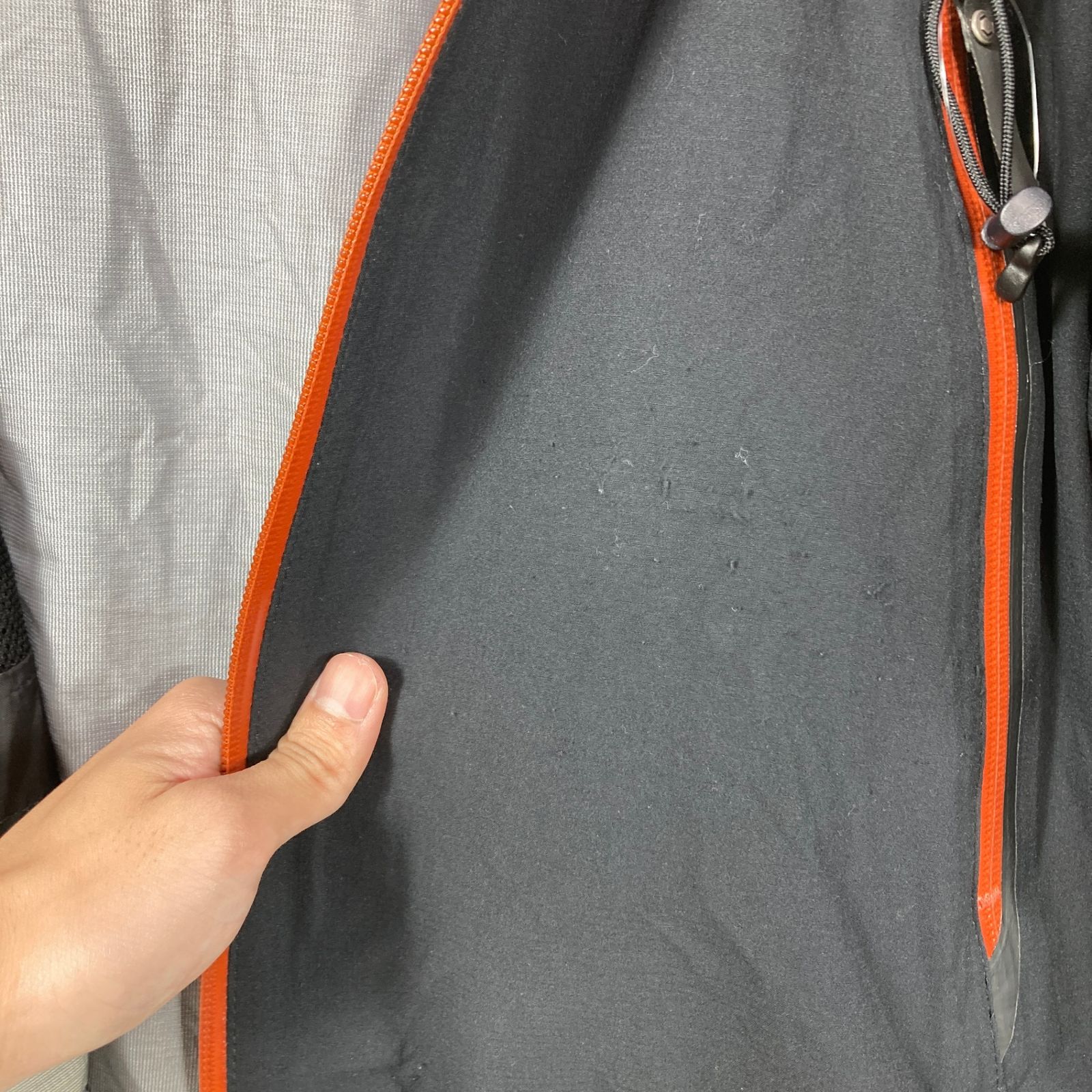【Men's M ブラック系】 Mountain Hardwear ( マウンテンハードウェア ) ・マムート レインシェル・ロングスリーブシャツ 計2点セット バルク販売 卸売り ウェア トップス アウター ジ 📦️Men's M ブラック系 Mountain Hardwear ( マウンテンハードウェア