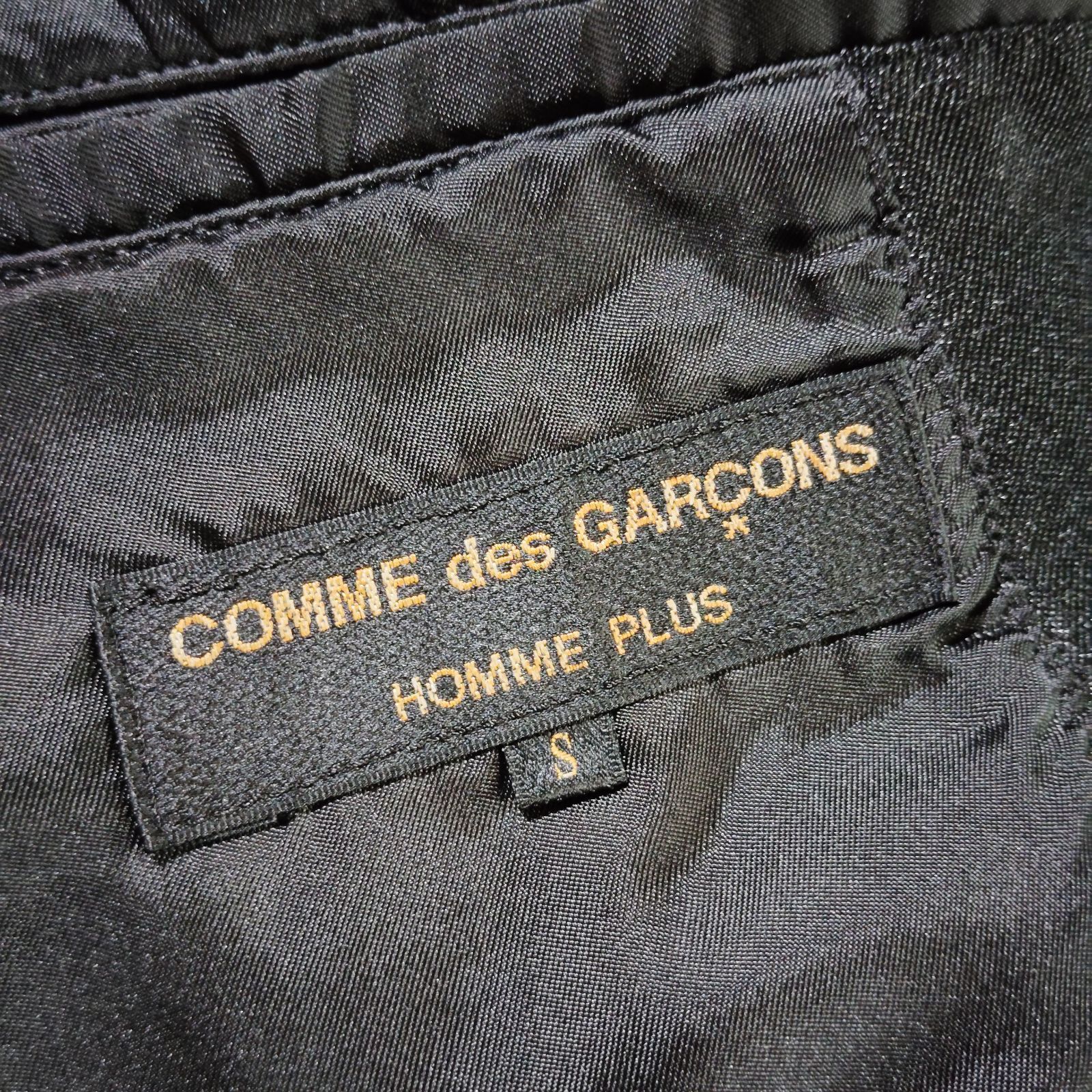 COMME des GARCONS HOMME PLUS 20ss エステル縮絨カットオフロング