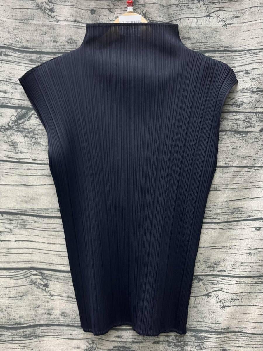 PLEATS PLEASE ISSEY MIYAKE プリーツプリーズ イッセイミヤケ NVY