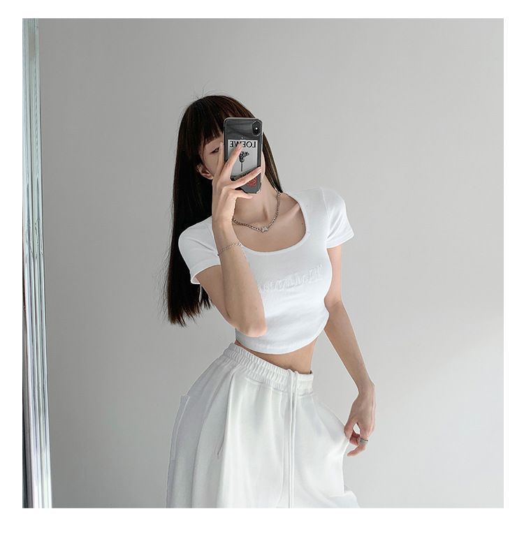 https://assets.mercari-shops-static.com/-/large/plain/2JUNLC3iLVAmVdWNWpSkBn.jpg@jpg