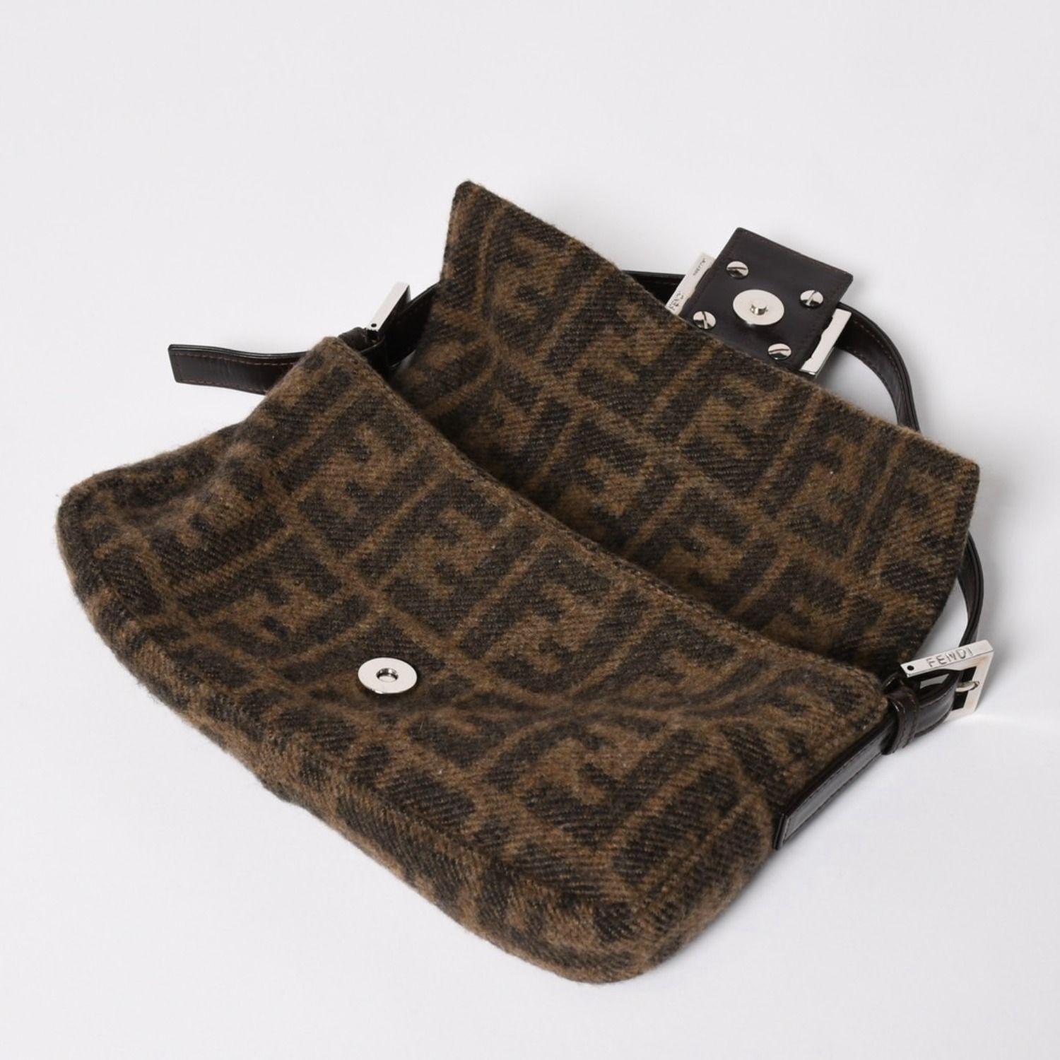 FENDI マンマバケット ショルダーバッグ 正規品 極美品 FENDI フェンディ マンマバケット ワンショルダーバッグ 26424