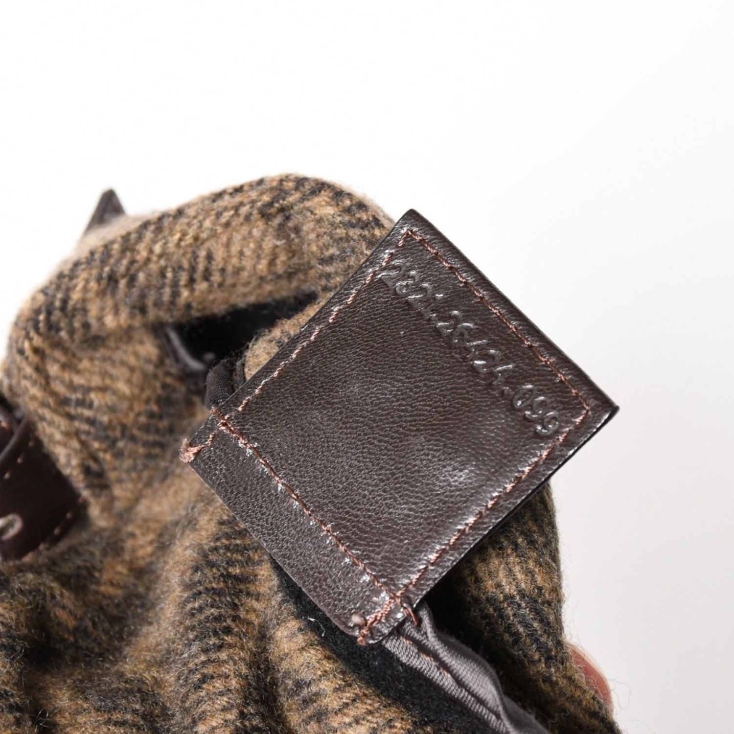 極美品 FENDI フェンディ マンマバケット ワンショルダーバッグ 26424
