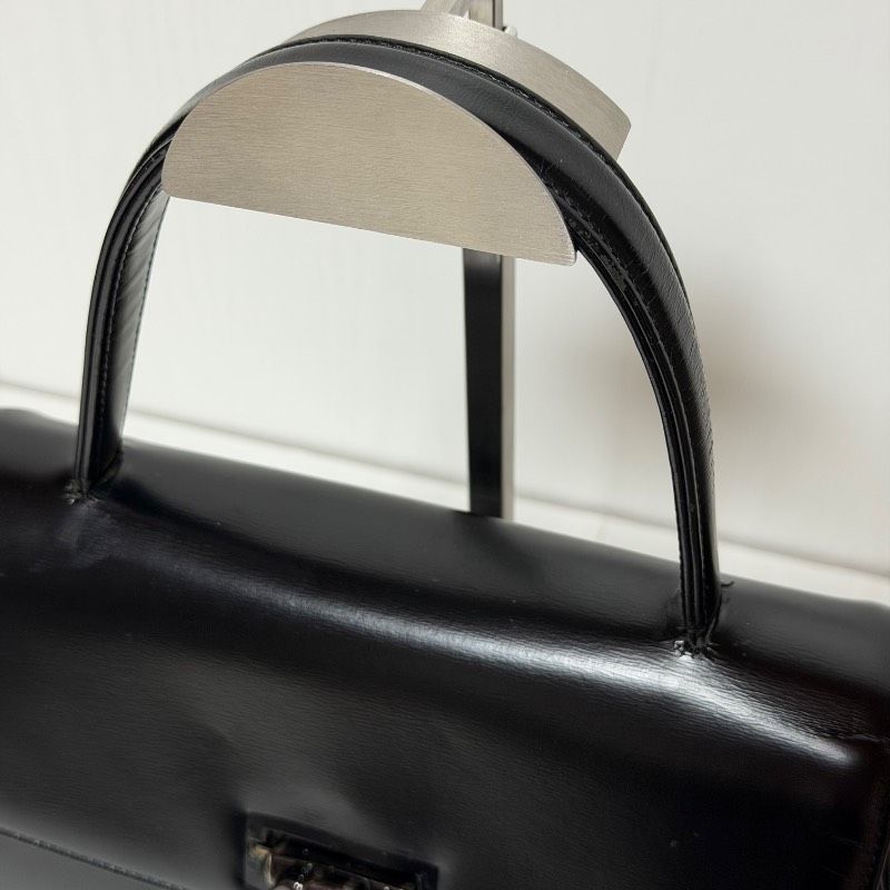 GIVENCHY ジバンシー ハンドバッグ ブラック レザー 日本製 フォーマル