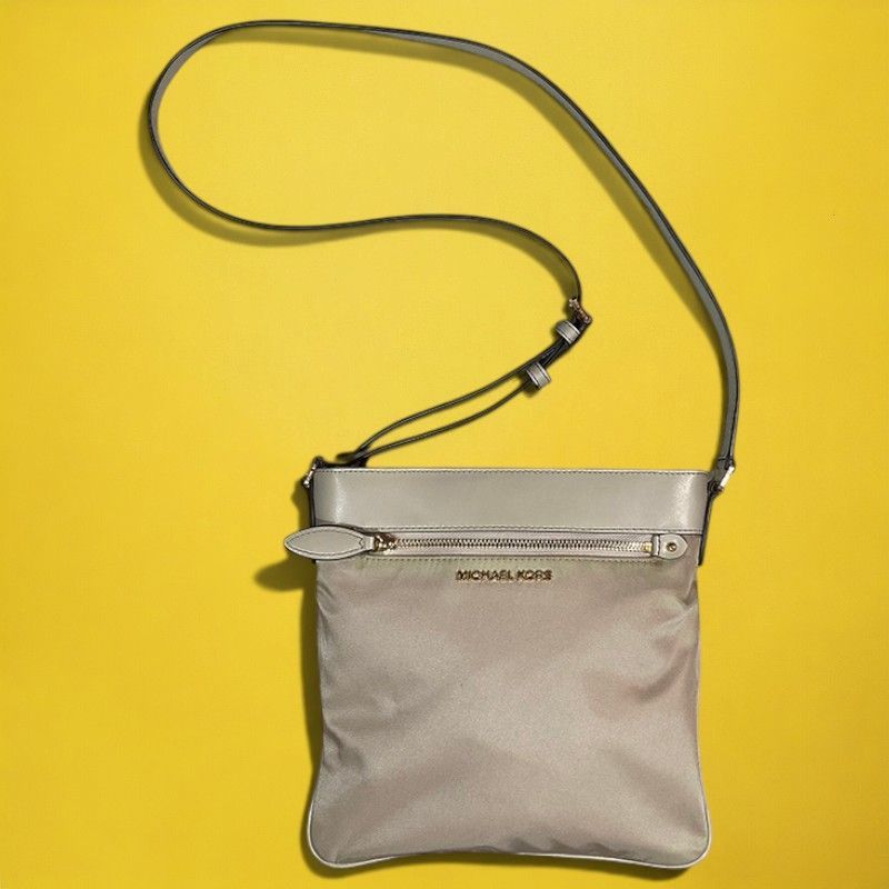 MICHAEL KORS マイケルコース コニー ナイロン クロスボディバッグ グレージュ KT60-G-KG