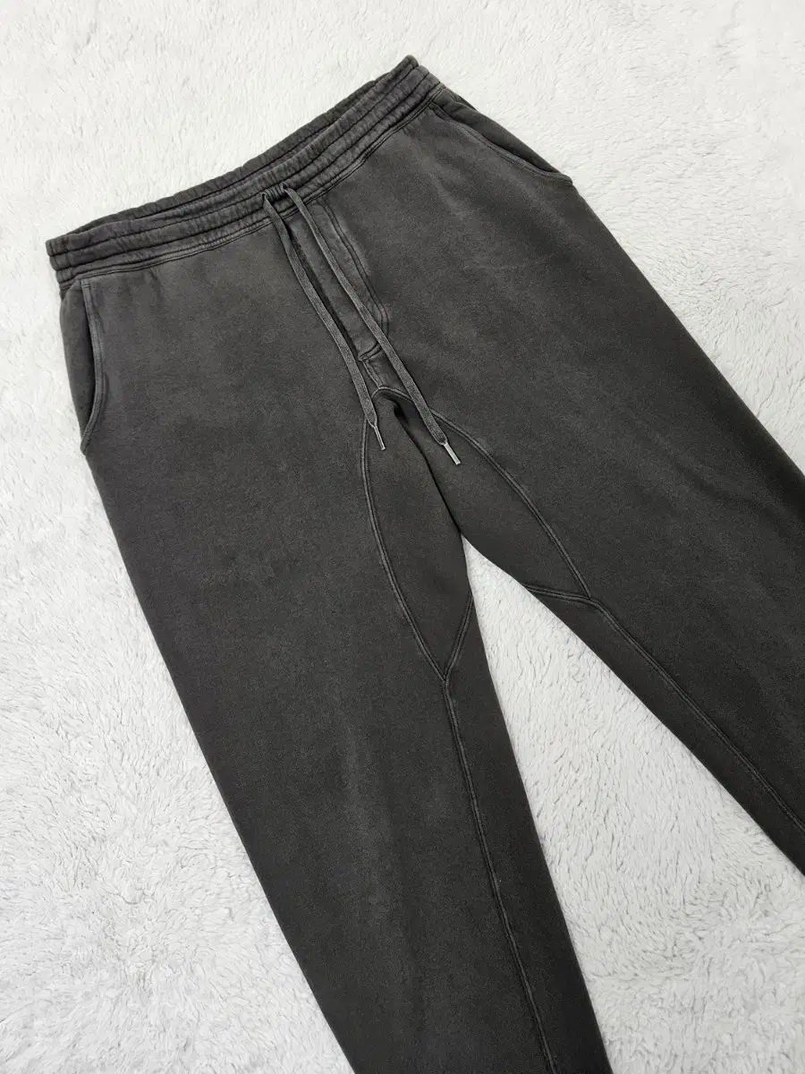 TOM FORD トムフォード ガーメントダイング コットン ジョガー パンツ TOM FORD トムフォード ガーメントダイング コットン ジョガー パンツ