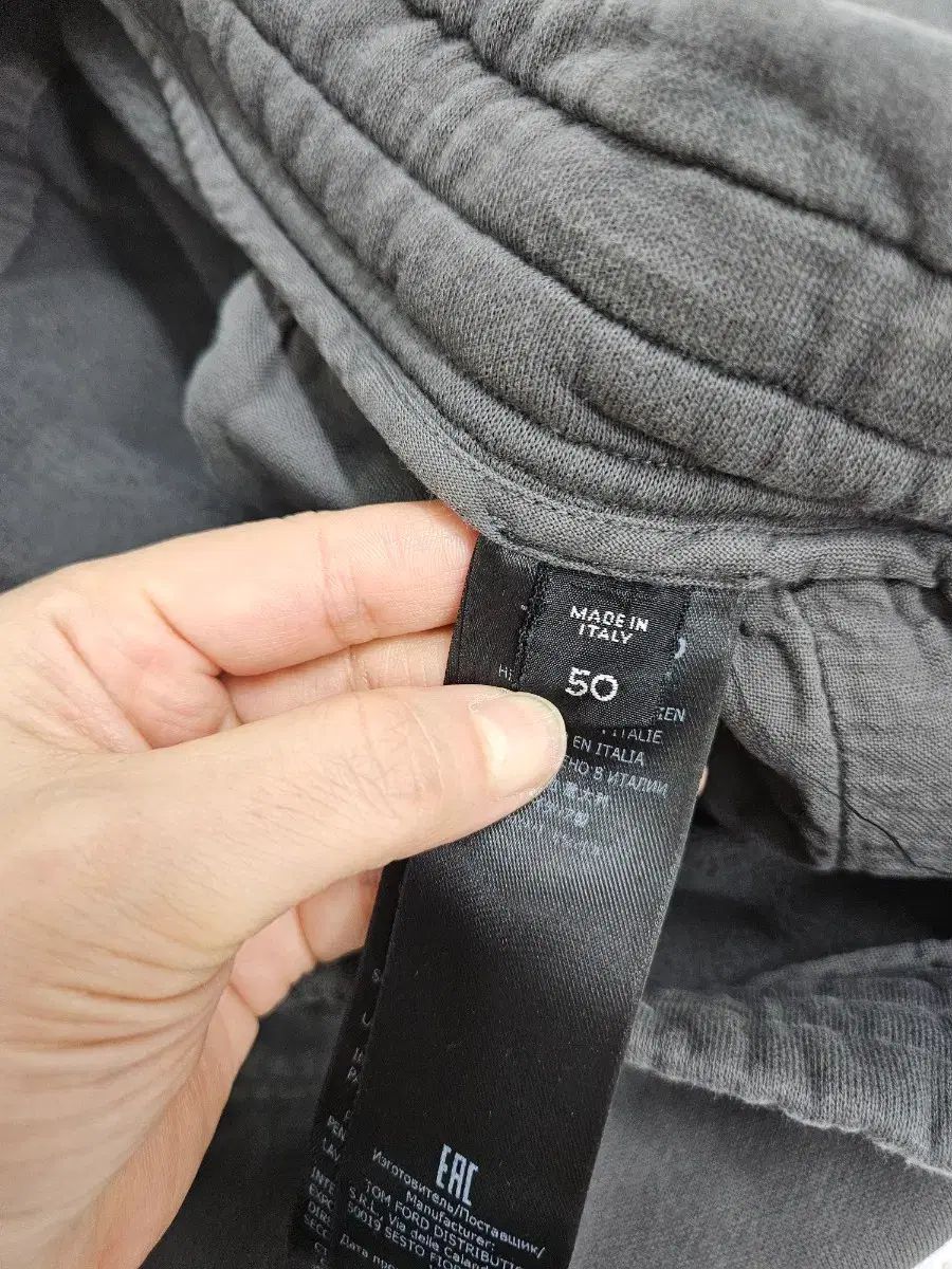 TOM FORD トムフォード ガーメントダイング コットン ジョガー パンツ TOM FORD トムフォード ガーメントダイング コットン ジョガー パンツ