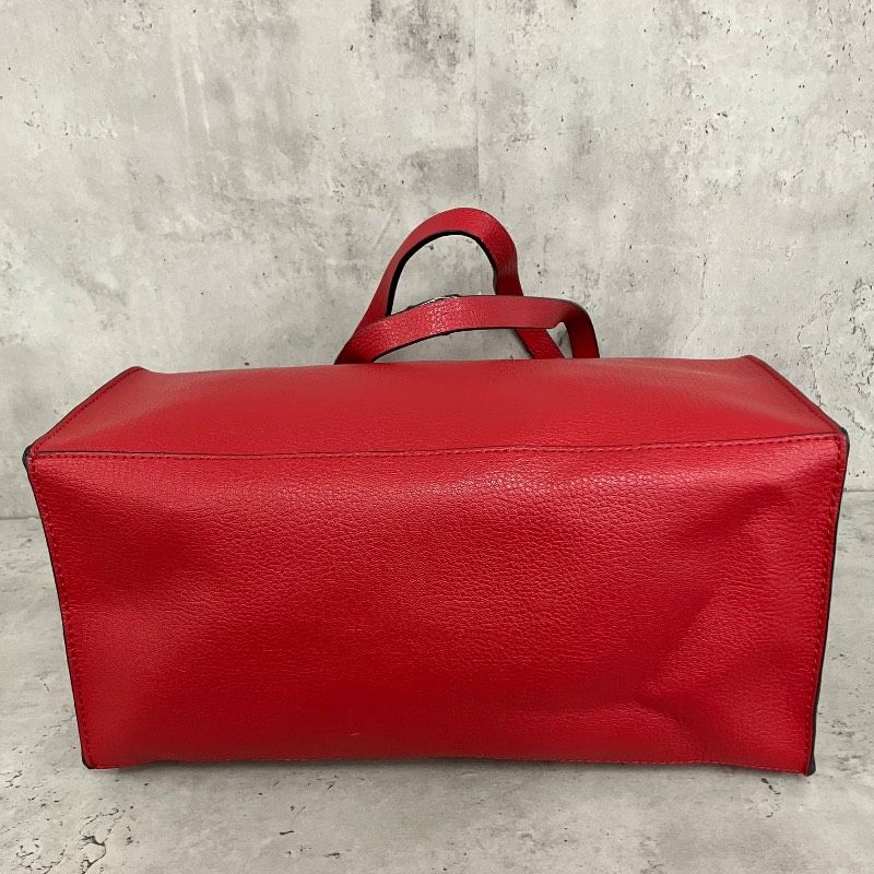 https://assets.mercari-shops-static.com/-/large/plain/2JUNSgPpuvS6ePfMctnLyQ.jpg@jpg