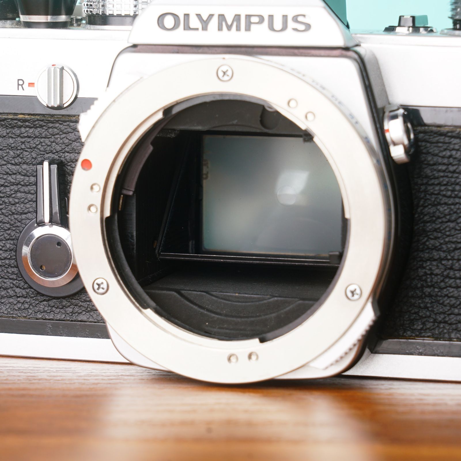 完動・美品・整備済】OLYMPUS OM-1 シルバー #408 - メルカリ