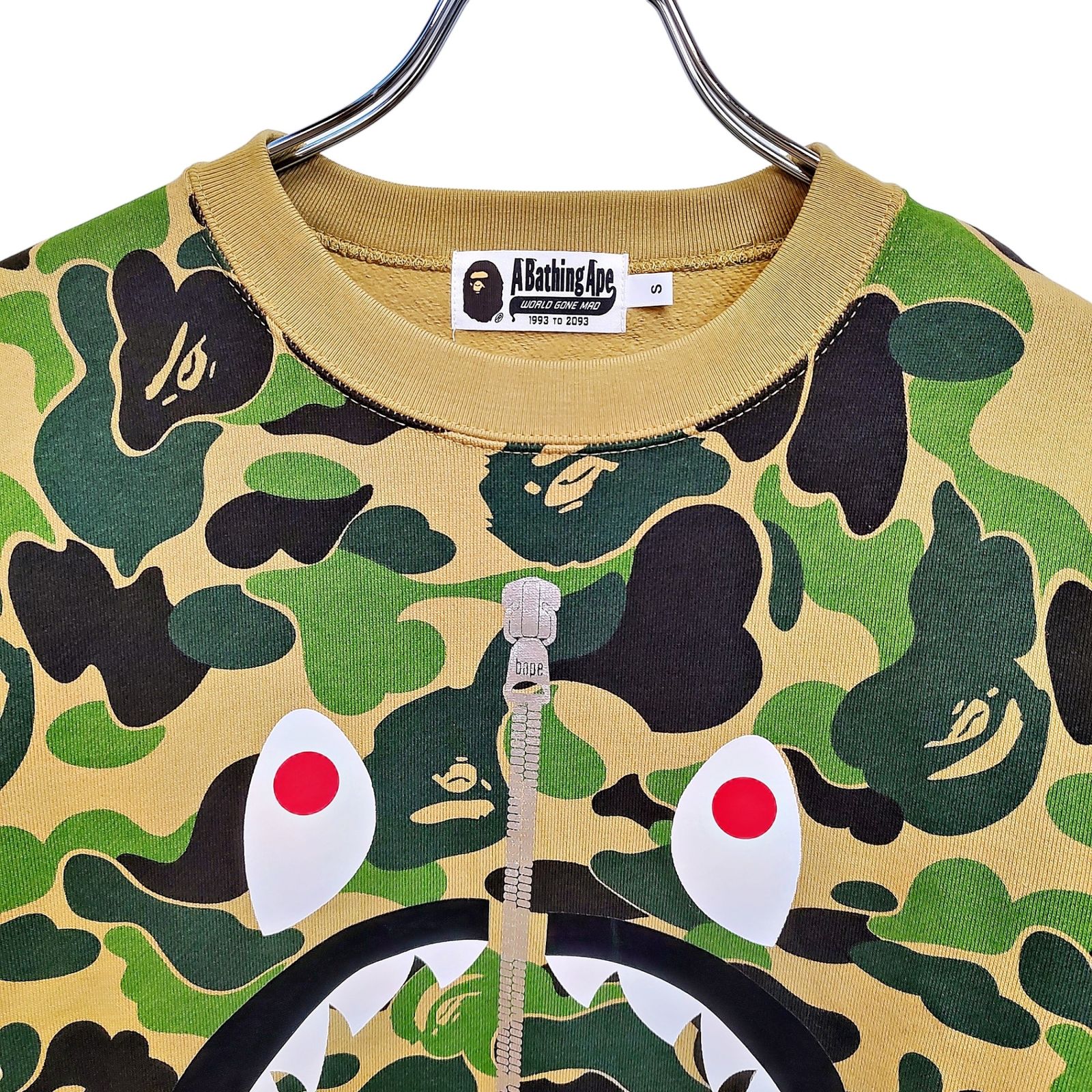 A BATHING APE ア・ベイシング・エイプ シャーク カモフラ スウェット
