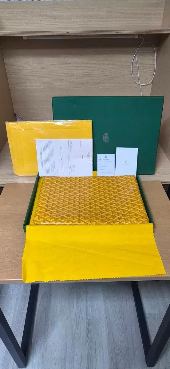 Masion Goyard クラッチバッグ/クラッチバッグ MGM ほぼ新品 正規品 (レシートO)
