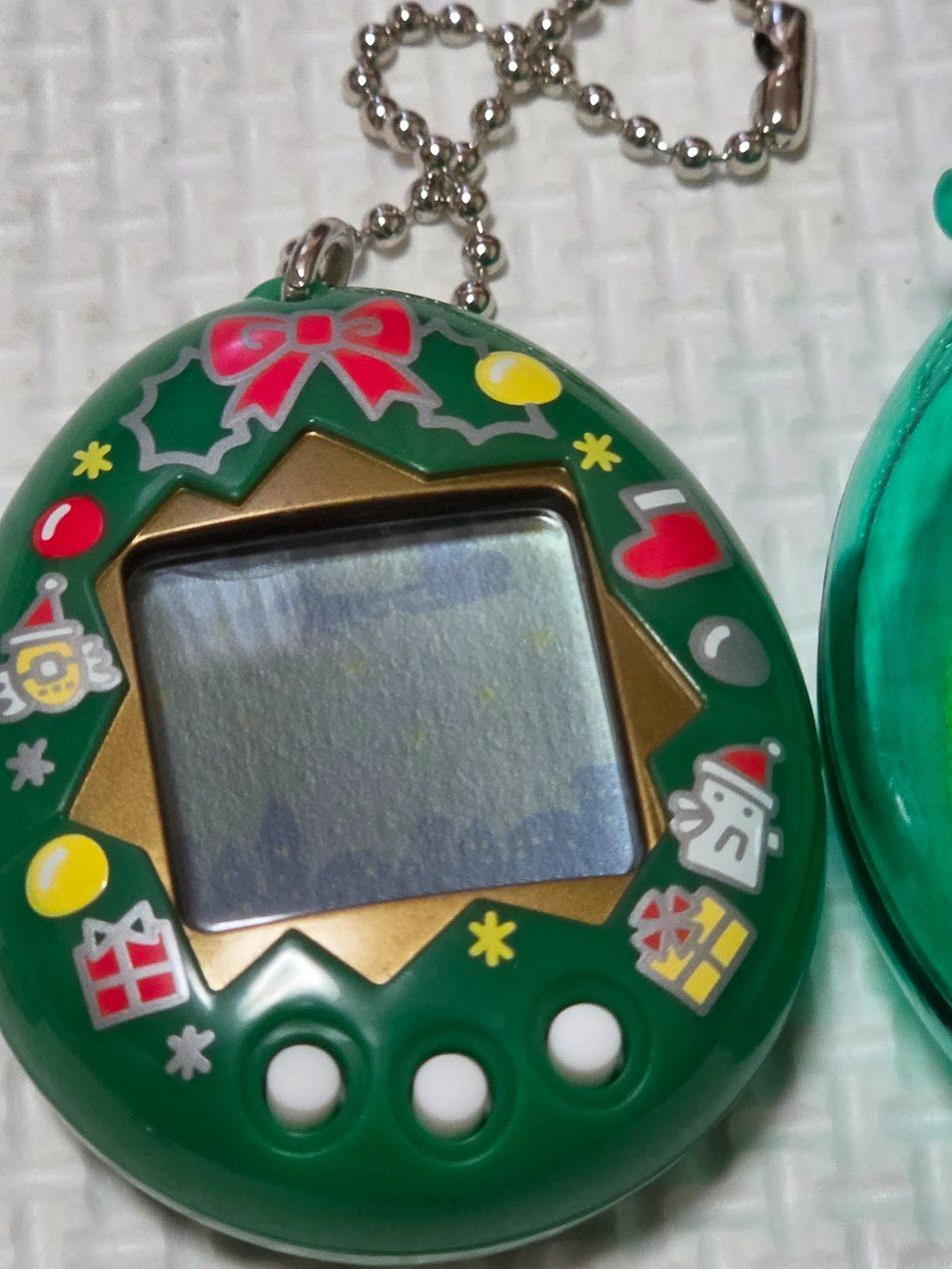 美品 サンタクロっちのたまごっち 緑 ケース付き - メルカリ