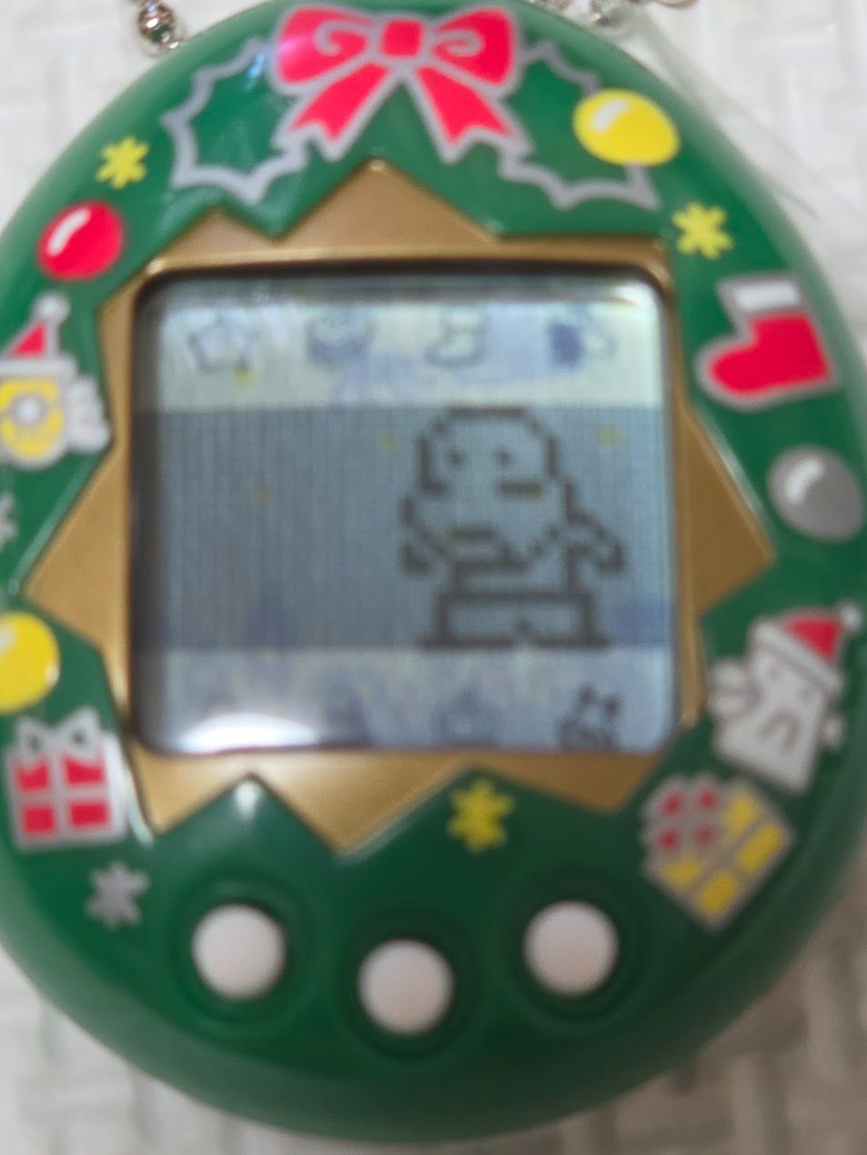 美品 サンタクロっちのたまごっち 緑 ケース付き - メルカリ