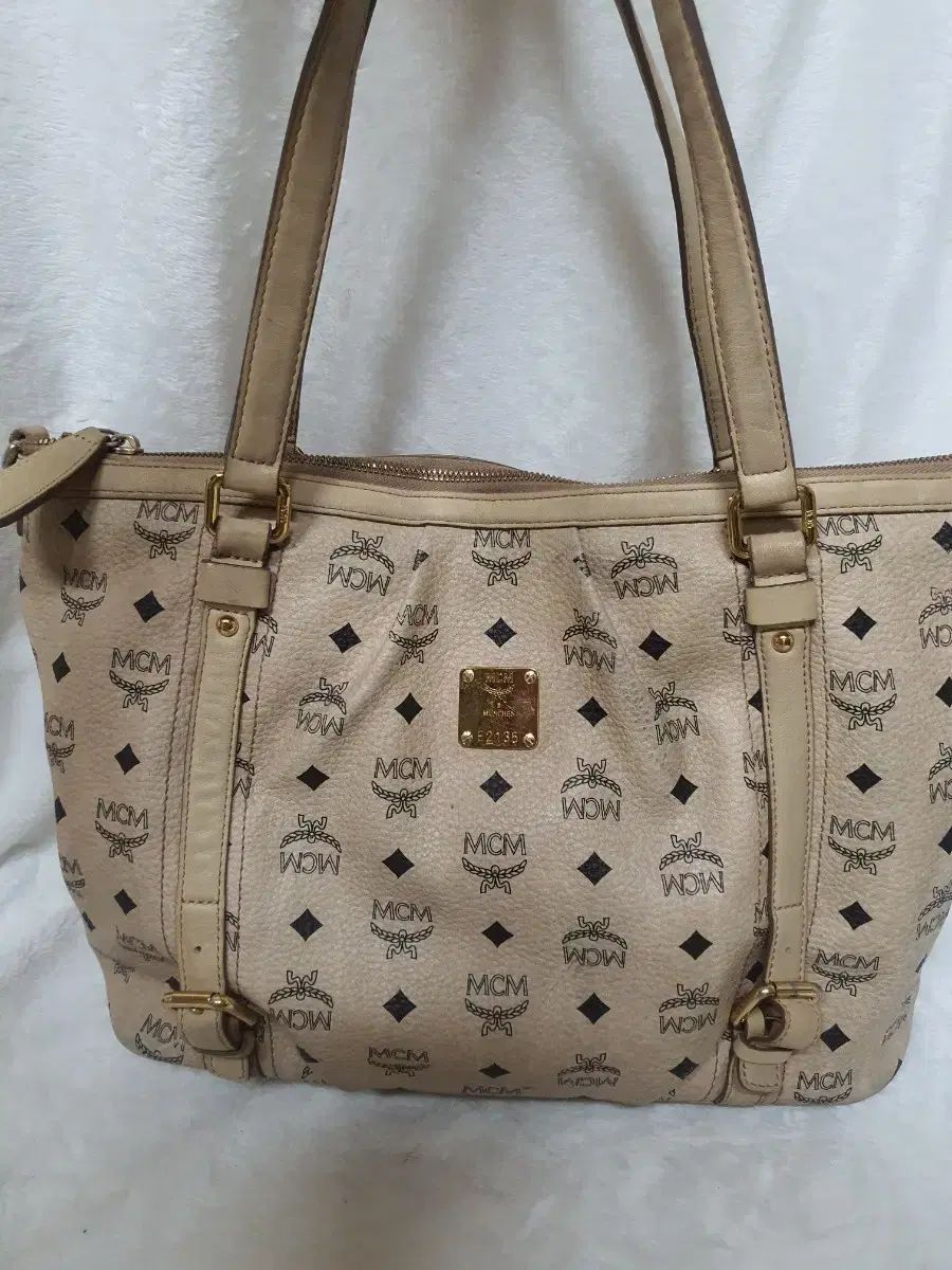 正規品 MCM ベイジ・ビセトス