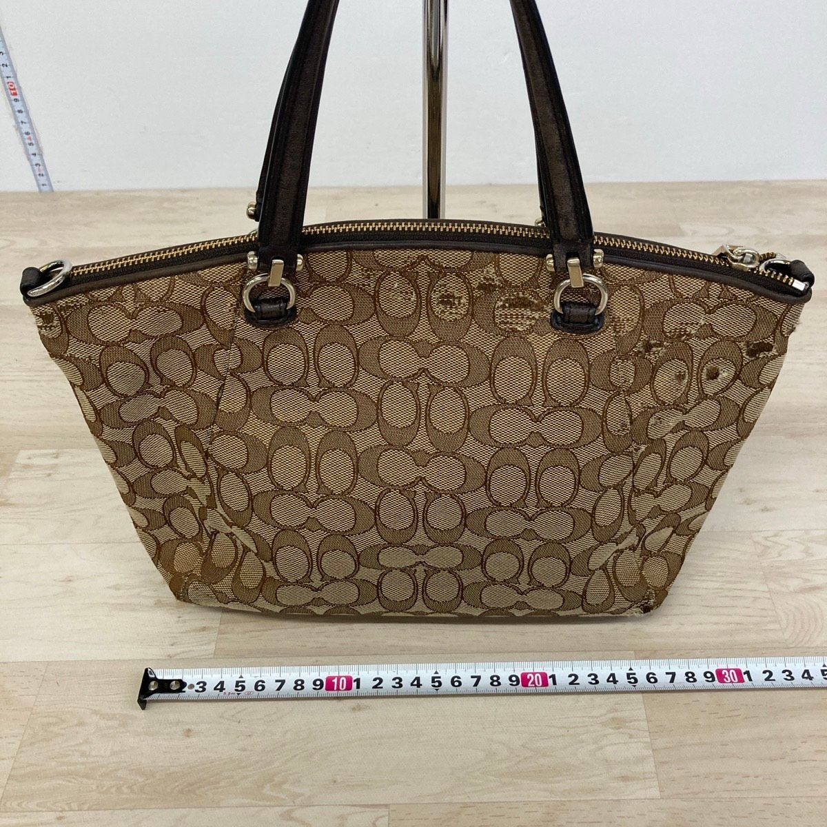 コーチ トートバッグ シグネチャータッセル キャンバス レザー ゴールド金具 黒 COACH/コーチ シグネチャー トートバッグ/ハンドバッグ ブラウン系