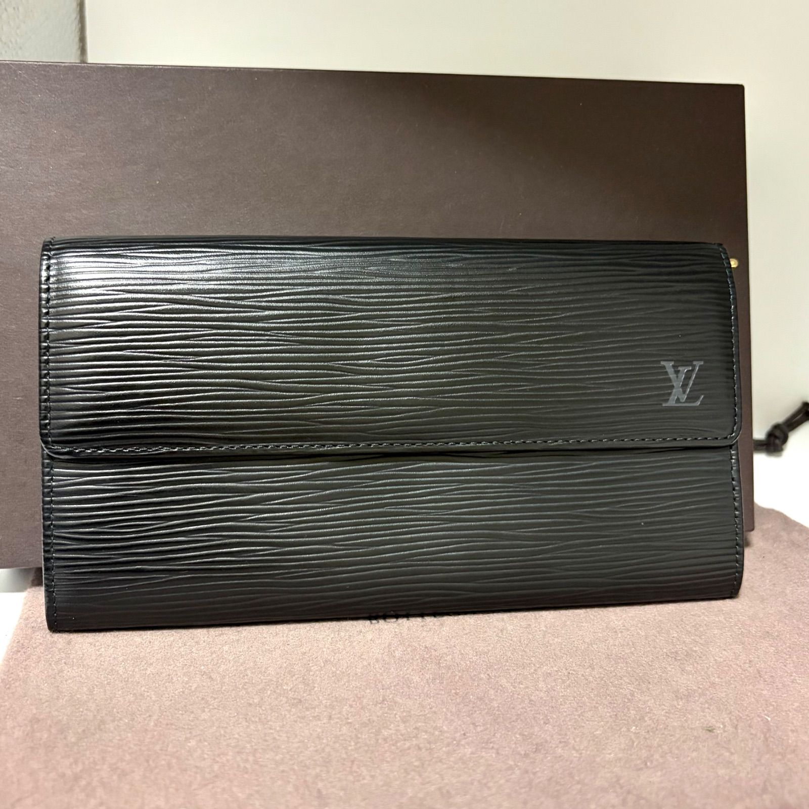 g90 ポルトモネ クレディ ポルトフォイユ サラ 旧型 Louis Vuitton