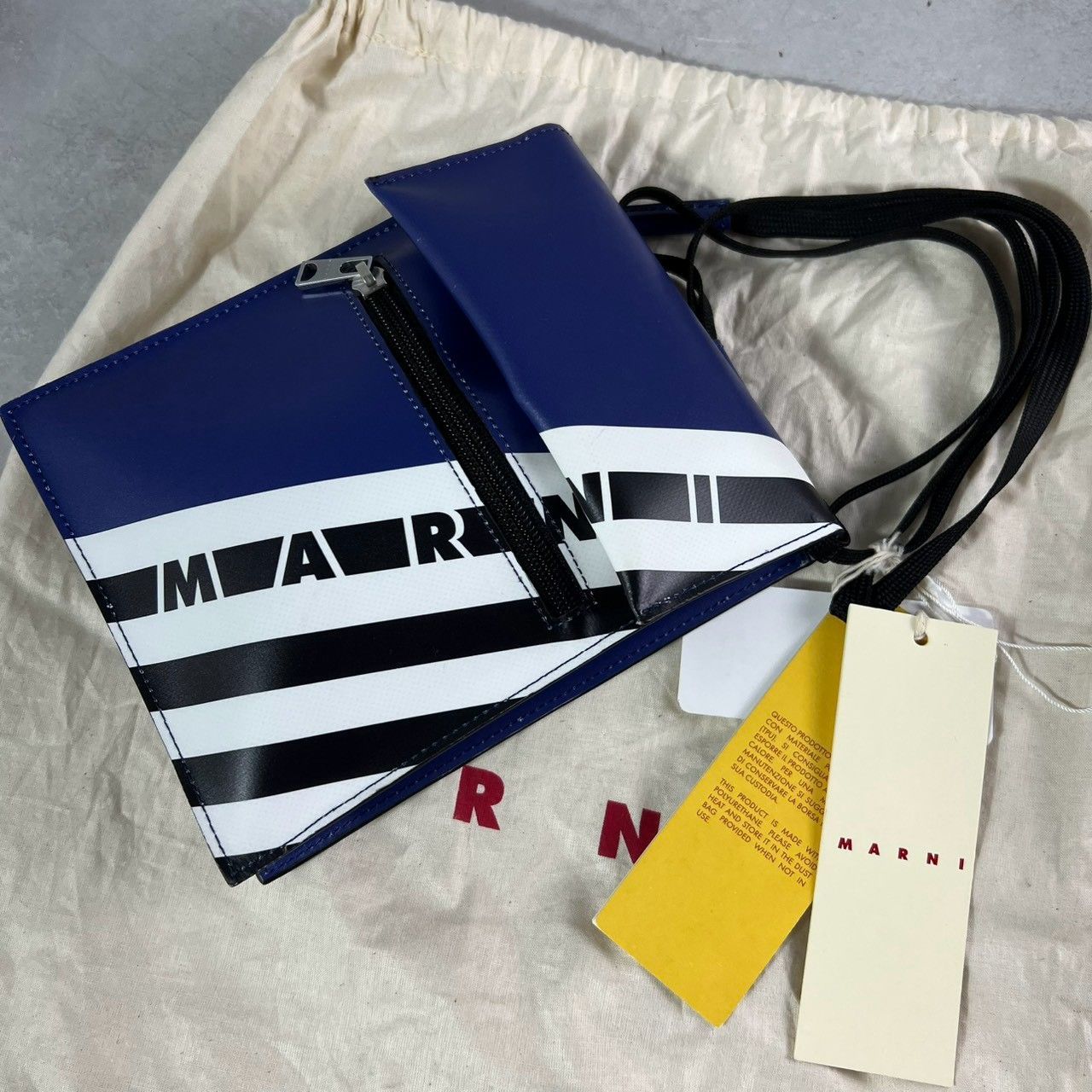 未使用✨ MARNI マルニ シューレースストラップ付き トライベッカ