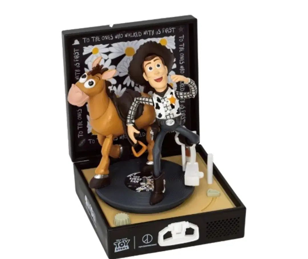 新品 トイストーリー ピースマイナスワン ザ ファースト マン フィギュア