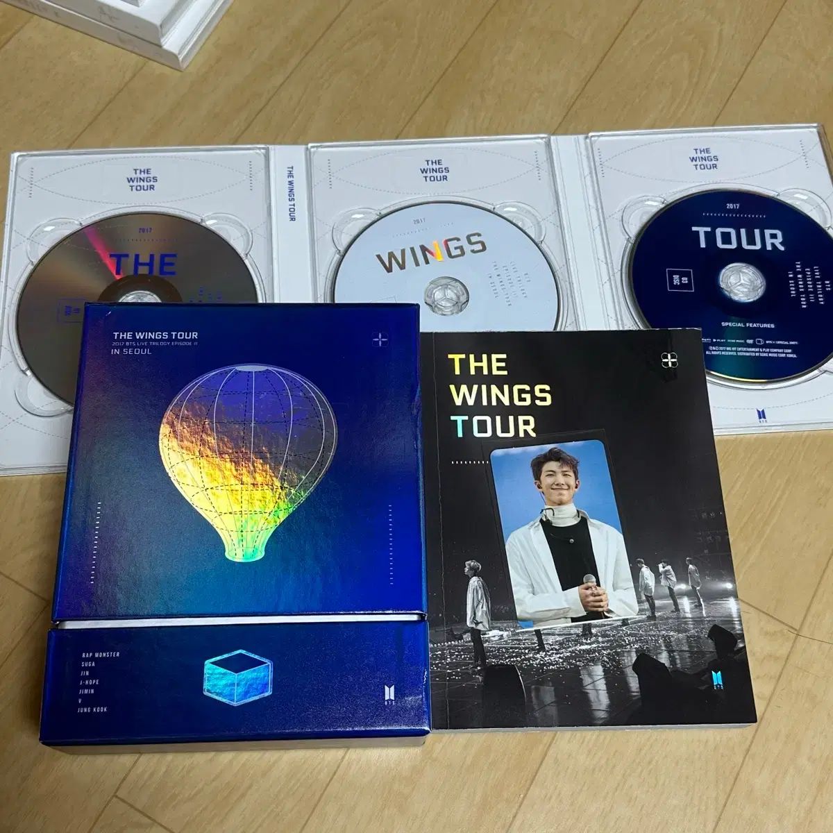 BTS 2017 WINGS TOUR in Seoul DVD セット 윙콘 윙즈콘 - メルカリ