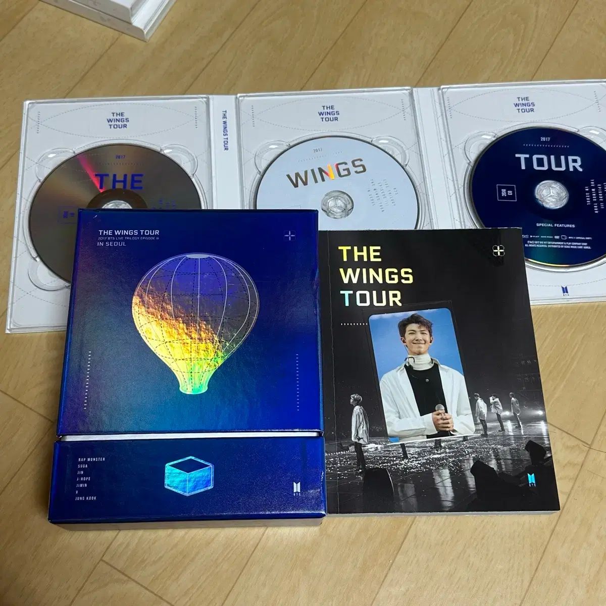 BTS 2017 WINGS TOUR in Seoul DVD セット 윙콘 윙즈콘 - メルカリ