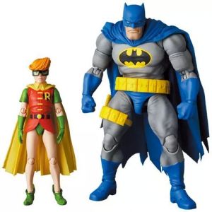フィギュア MAFEX BATMAN BLUE Ver. & ROBIN（The Dark Knight Returns）-マフェックス バットマン ブルーバージョン アンド ロビン（ザ・ダークナイト・リターンズ）- 「バットマン:ダークナイ【10日以内発送】