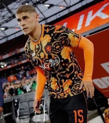 (L)ナイキ patta オランダ トレーニングウエア トップス