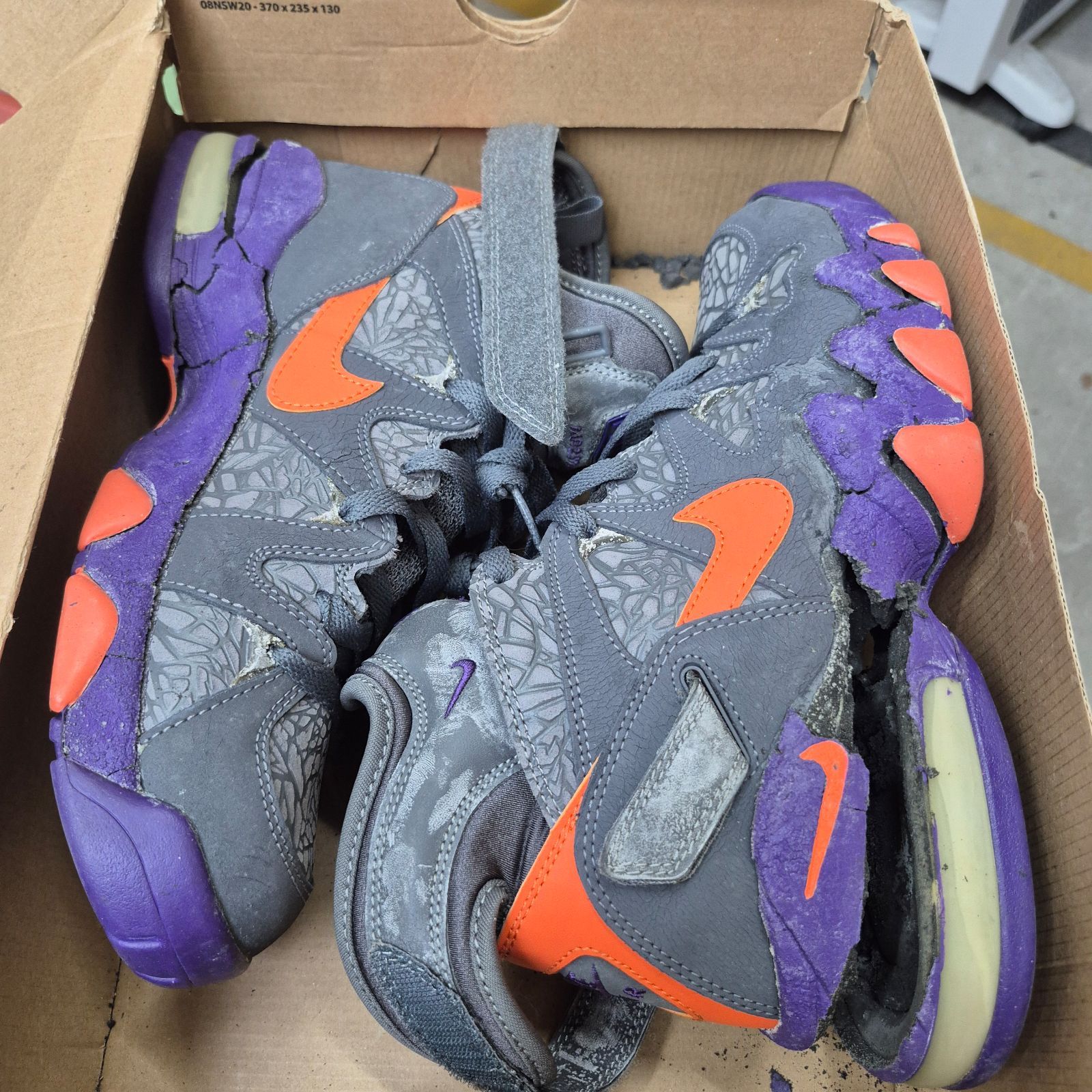 2012 NIKE AIR MAX 2 STRONG 【555104-001】US8.5 7,425円