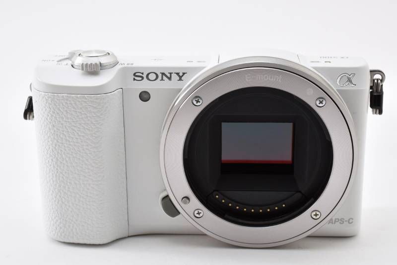 実用光学美品 SONY ソニー α5100 ボディ 白 ホワイト ミラーレス一眼
