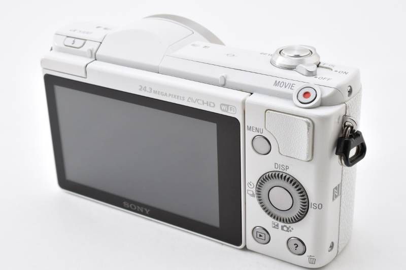 実用光学美品 SONY ソニー α5100 ボディ 白 ホワイト ミラーレス一眼