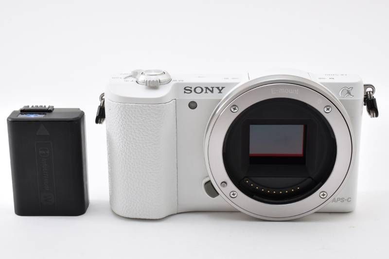 実用光学美品 SONY ソニー α5100 ボディ 白 ホワイト ミラーレス一眼