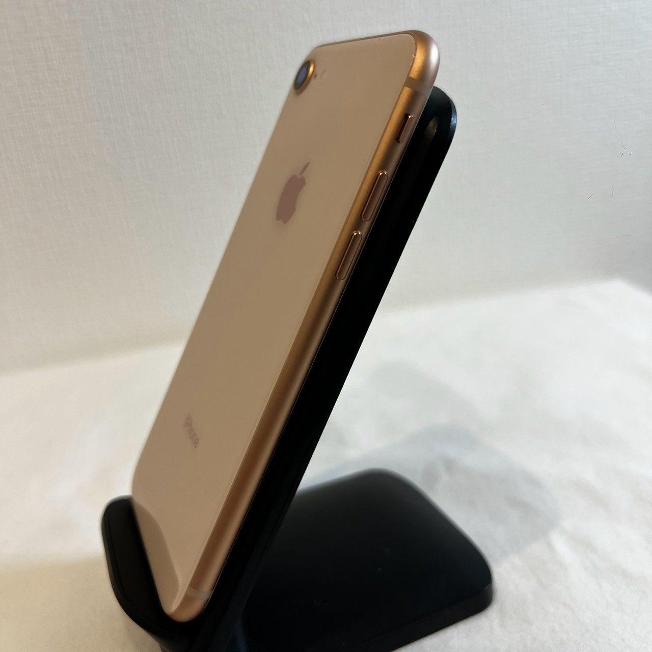 iPhone 8 64GB ゴールド SIMフリー バッテリー90% - メルカリ