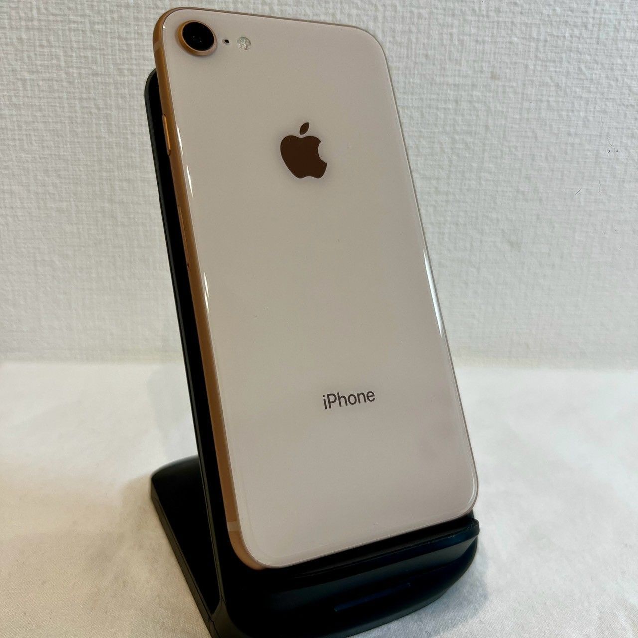 iPhone 8 64GB ゴールド SIMフリー バッテリー90% - メルカリ