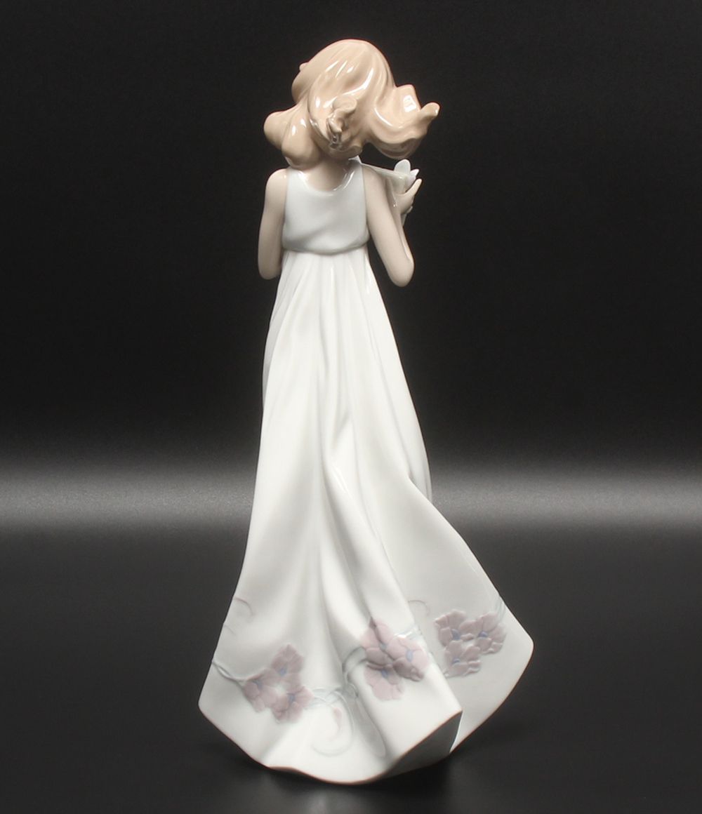 【美品】リヤドロ　フィギュリン　私の宝物 6777 リヤドロ フィギュリン 置物 オブジェ 6777 私の宝物 LLADRO - メルカリ