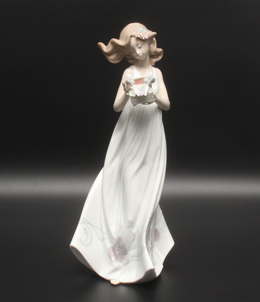 リヤドロ フィギュリン 置物 オブジェ 6777 私の宝物 LLADRO - メルカリ
