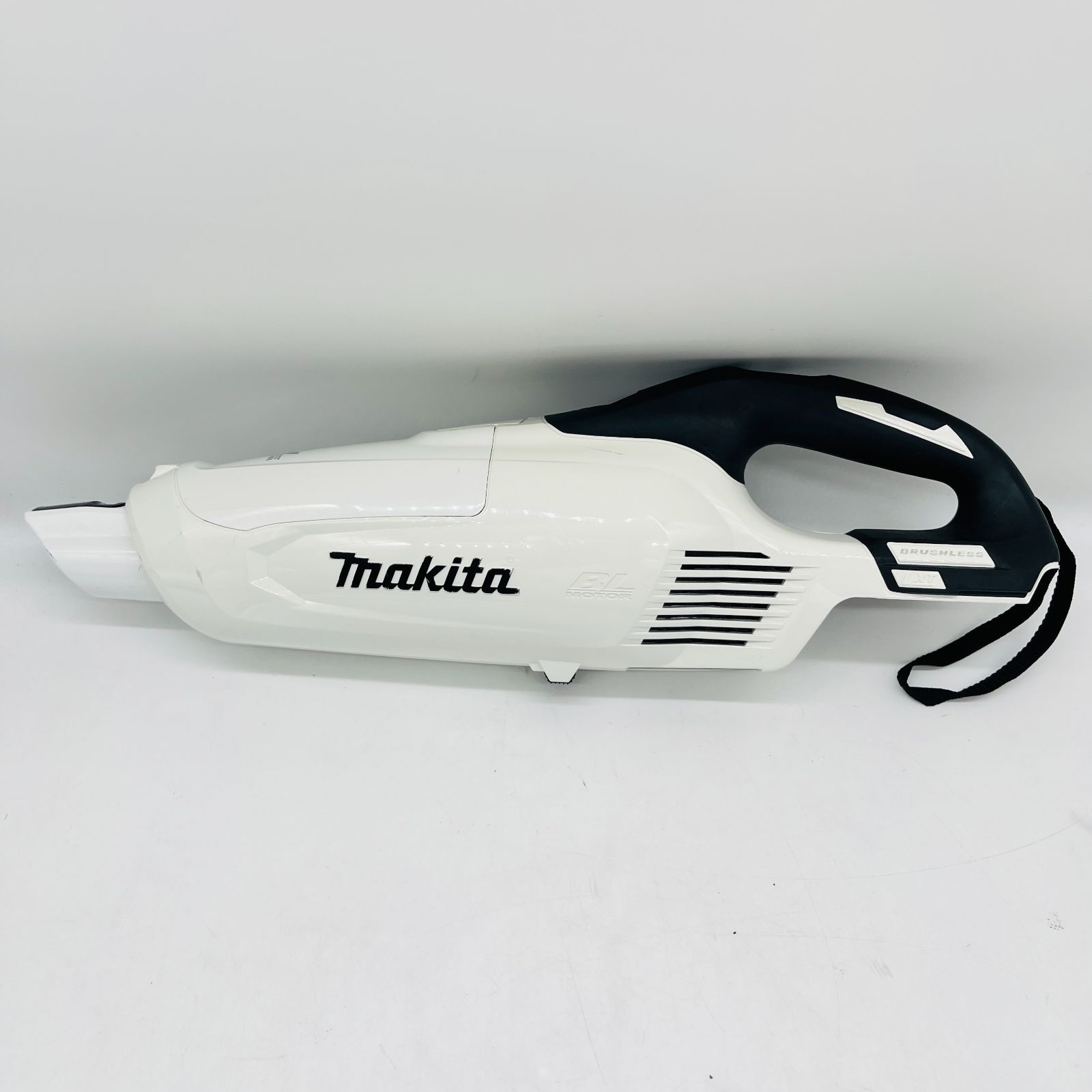 マキタ makita 充電式クリーナー CL282FDZW 紙パック式 ホワイト 18V
