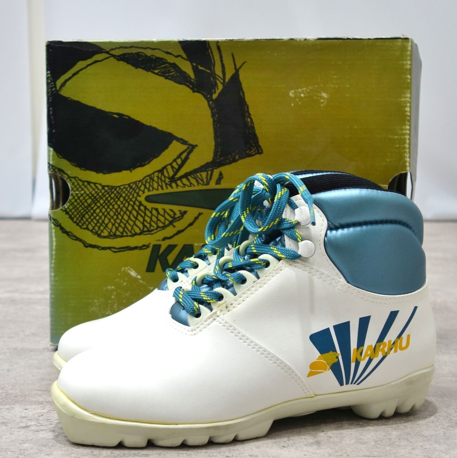 美品 カルフ KARHU ブーツ クロスカントリー スキー ツーリング