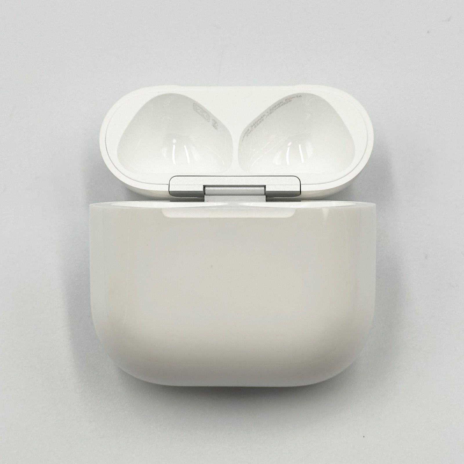 Apple AirPods 第4世代 充電ケースのみ A3058 正規品 ノイズキャンセル