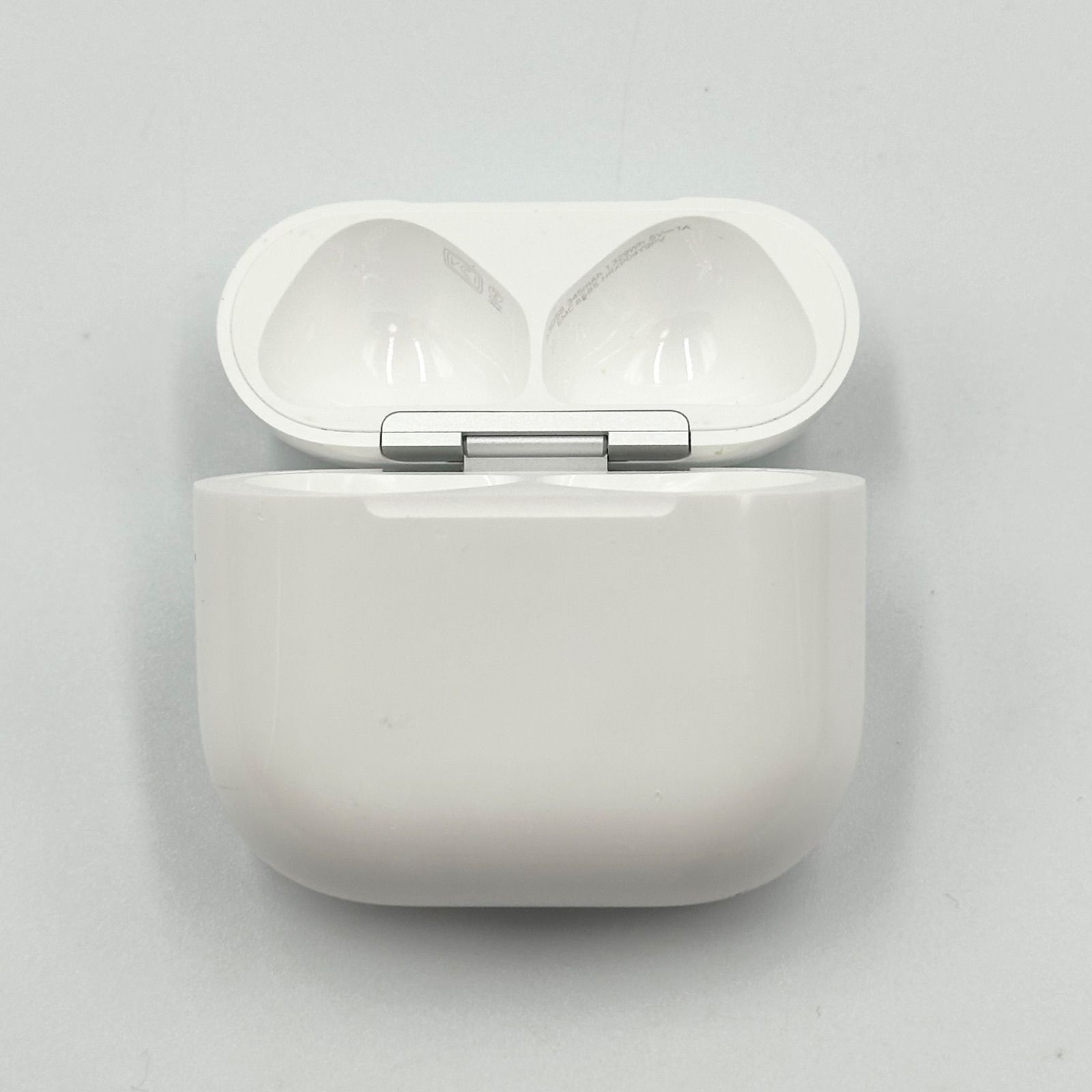 Apple AirPods 第4世代 充電ケースのみ A3058 正規品 ノイズキャンセル