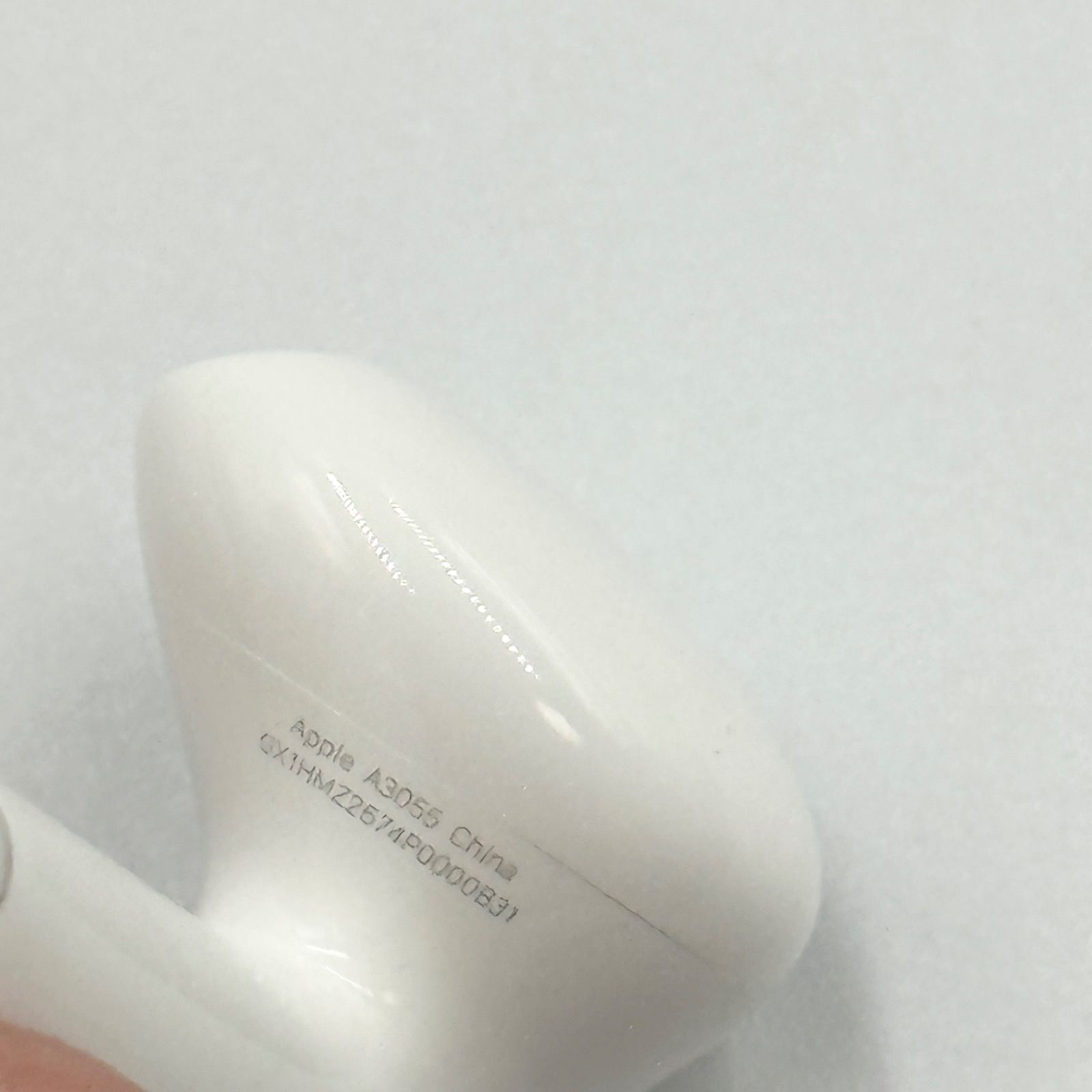 Apple AirPods 第4世代 右耳 A3055 ノイズキャンセリング搭載 【24時間