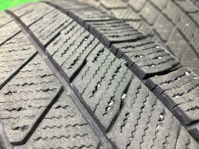 送料無料】BRIDGESTONE スタッドレス ブリヂストン ブリザックVRX3 215