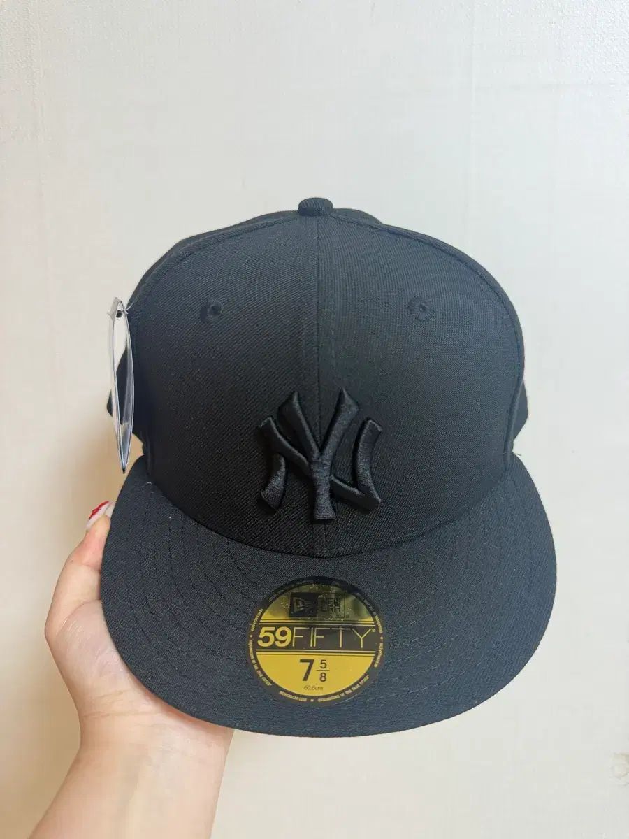 MLB NEW YORK YANKEES ベーシック フィットキャップ ブラック/ブラック 新品
