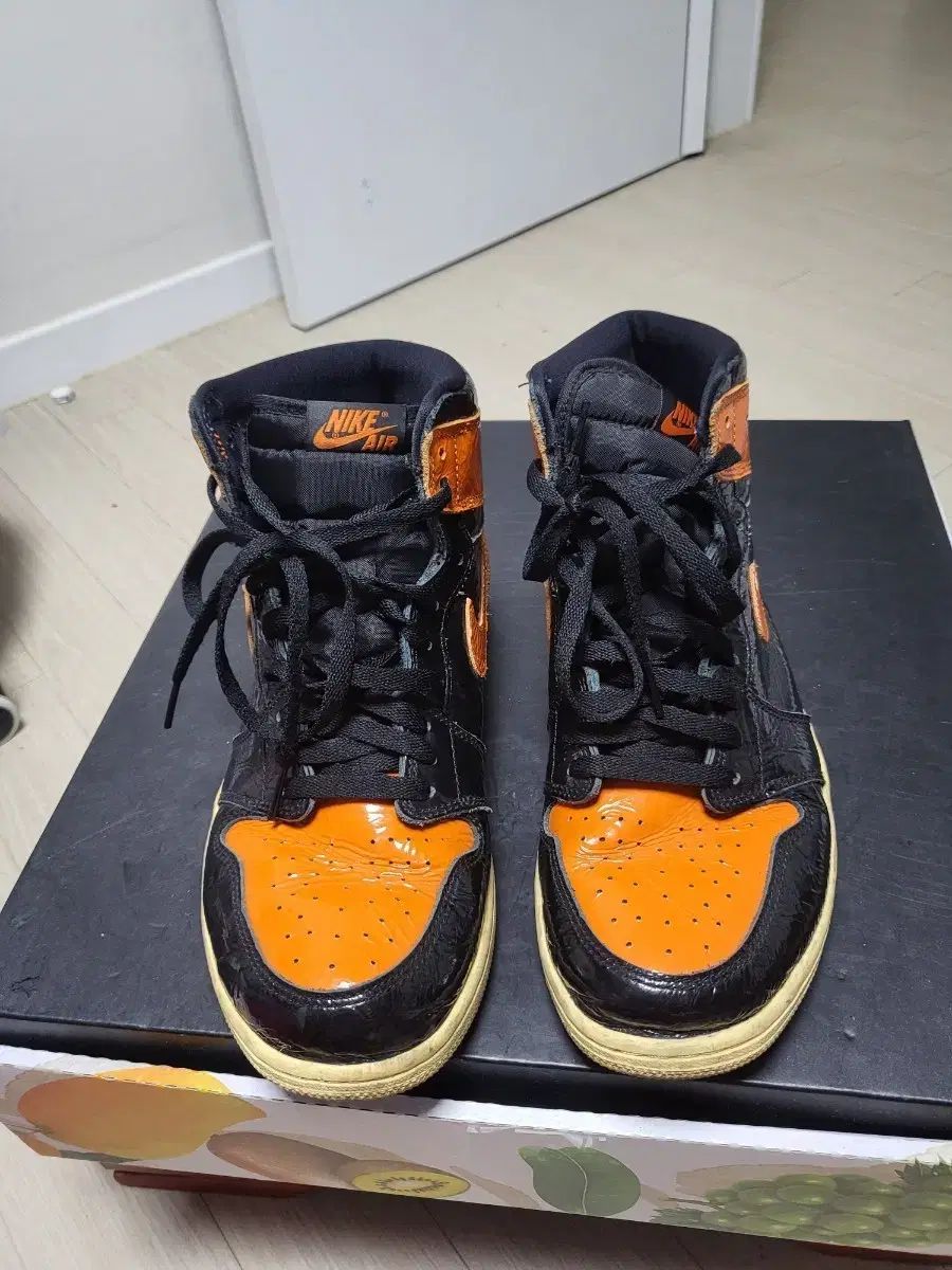 NIKE ジョーダン1 ハイ シャッタード バックボード 3 0 285mm 傷なし 良し