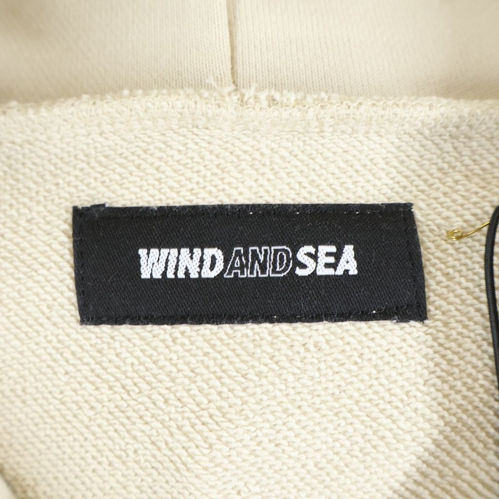 WIND AND SEA (ウィンダンシー) ビックロゴフーディー プルオーバー