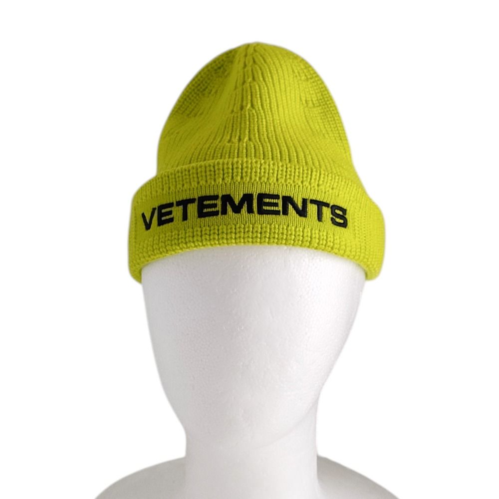 新品同様 VETEMENTS ヴェトモン ロゴエンブロイダリー ウール ニット帽