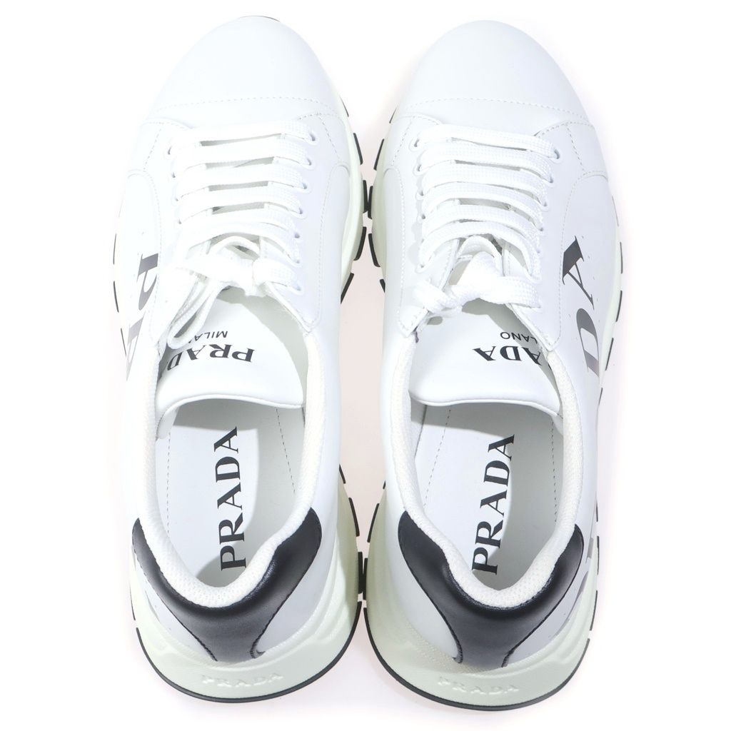 PRADA (プラダ) ローカット スニーカー ロゴ スニーカー ホワイト