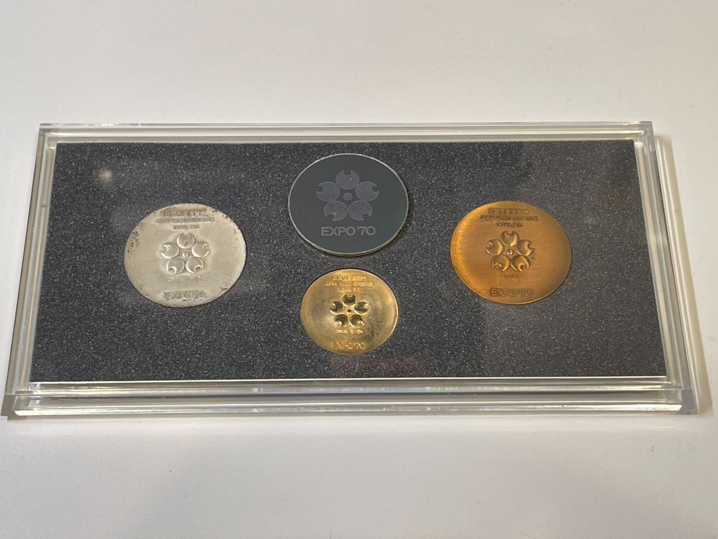 EXPO'70 大阪万博 記念メダル 金(K18/13.4g) 銀 銅セット 造幣局⁠