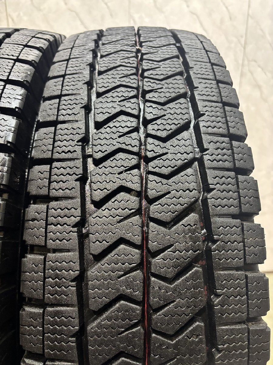 BS BLIZZAK VL1 195/80R15 107/105L LT 15インチ スタッドレス 4本 2015年製 ハイエース キャラバン等 (VTE261) クレジットカード QR決済可能 BS BRIDGESTONE BLIZZAK VL10 195/80R15 107/105N LT 15インチ
